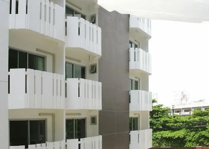 The Ivory, Suvarnabhumi Airport Hotell 3*